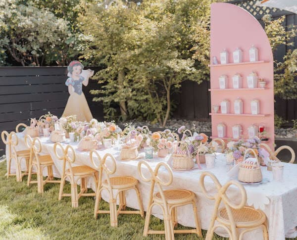 Kids Tables & Chairs