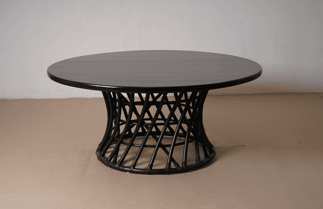 Dahlia Table Black
