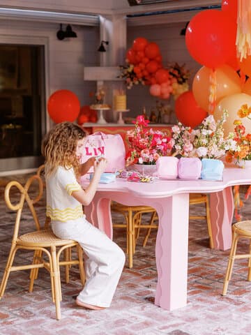 Teen Ariel Table Pink