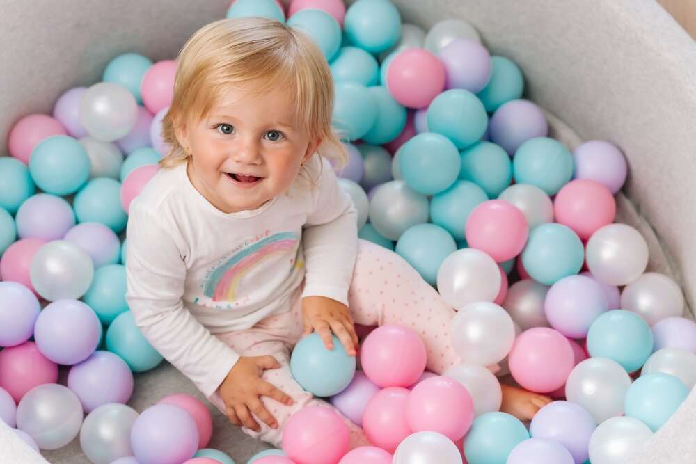 Soft Play vs Bounce House: What’s Best for Toddlers?