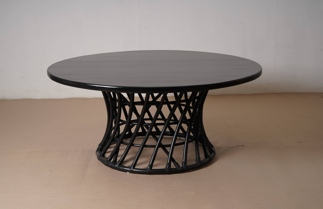 Dahlia Table Black
