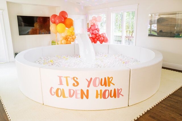 Grande Ball Pit Circle